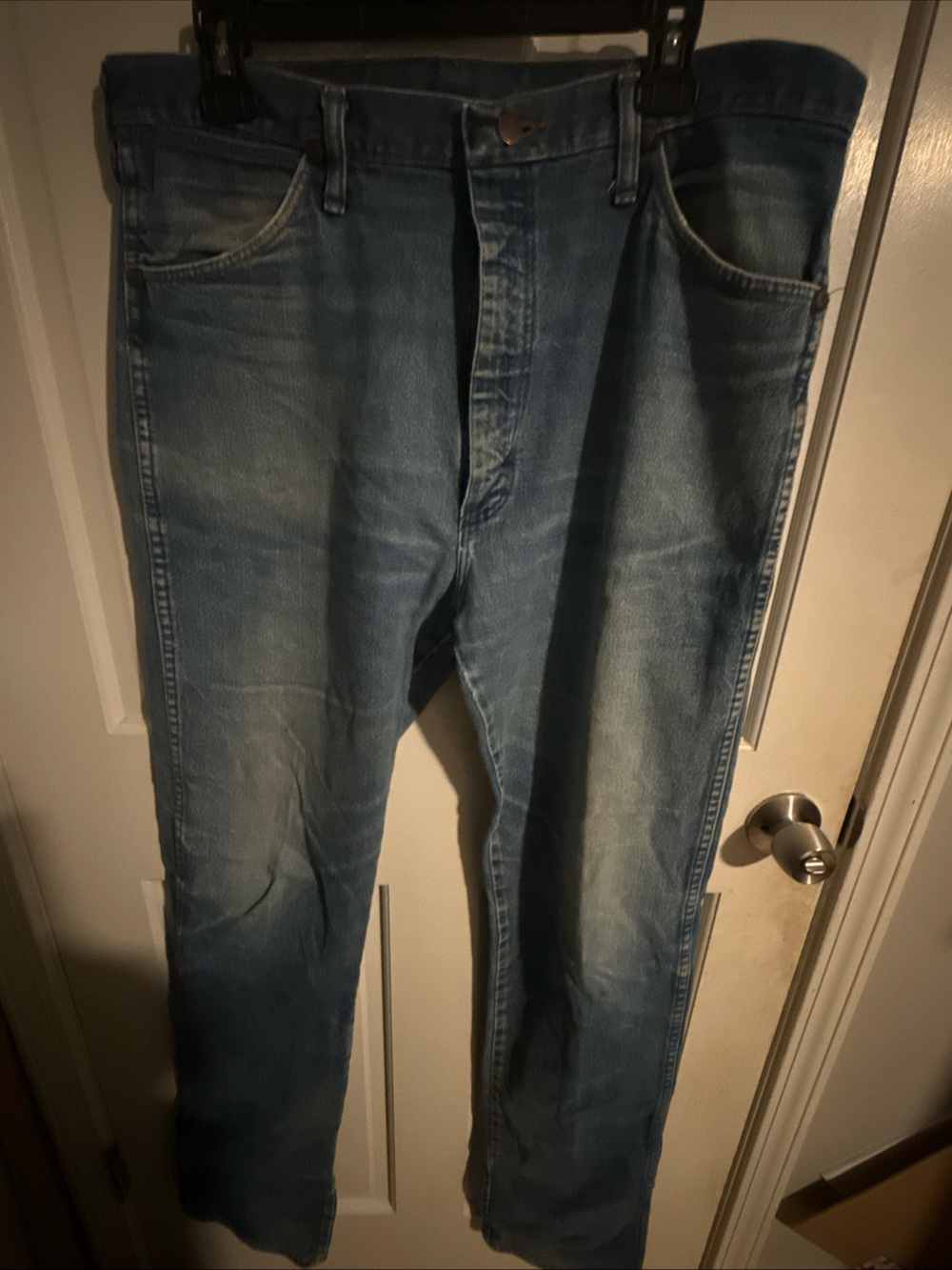 Wranglers Classic Men's Blue Denim Jeans 36/38
